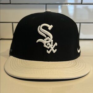 New Black and White Nike Dri-Fit Chicago White Sox Adjustable Baseball Cap